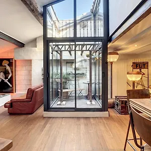 https://appartement-centre-ville-davignon-rnov-avec-got.fr-provencehotel.com